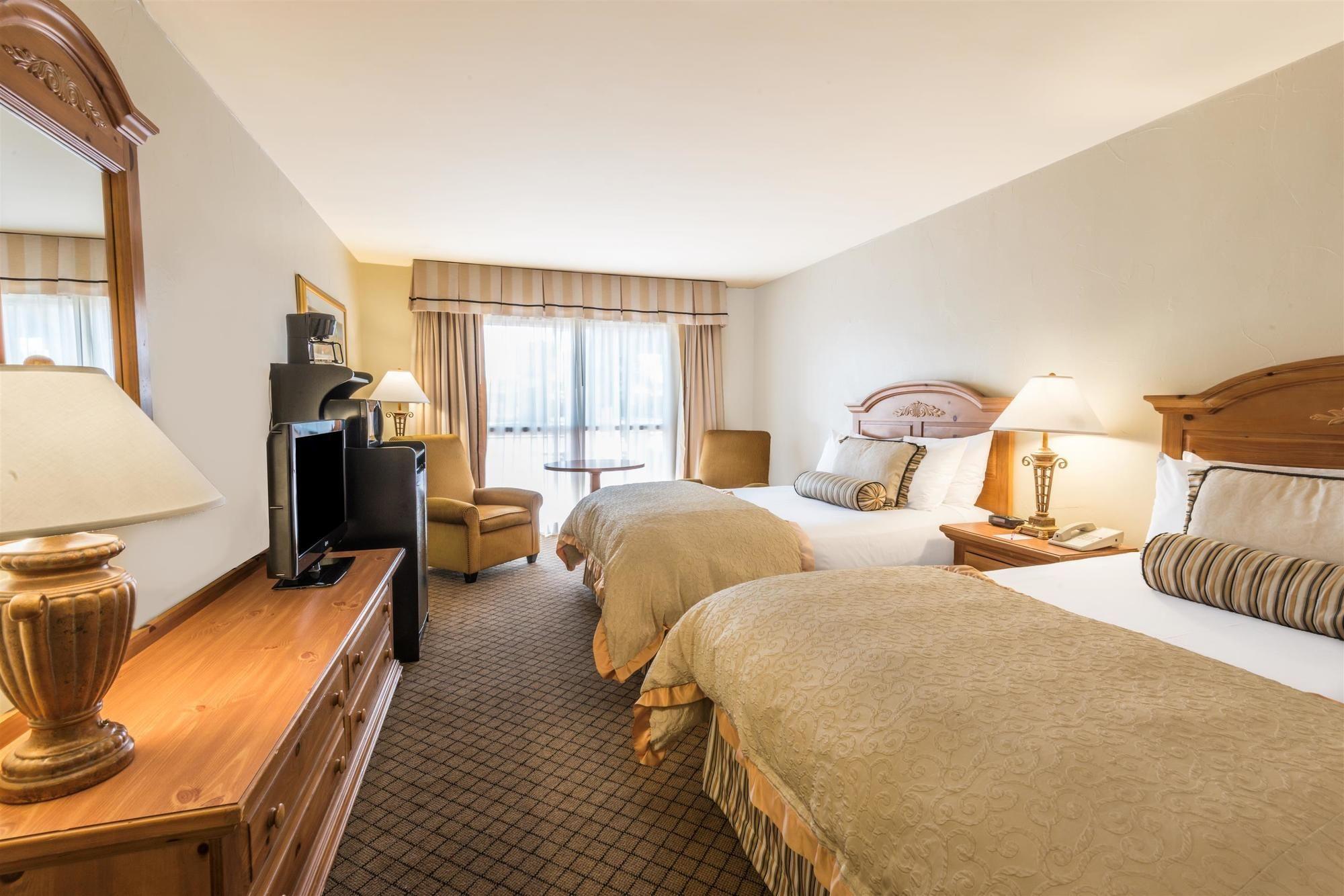 Ramada By Wyndham Cruces & Conference Center