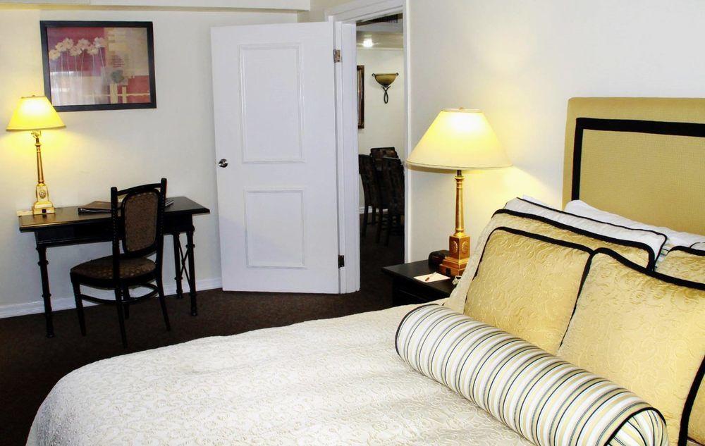 Ramada By Wyndham Cruces & Conference Center 3*