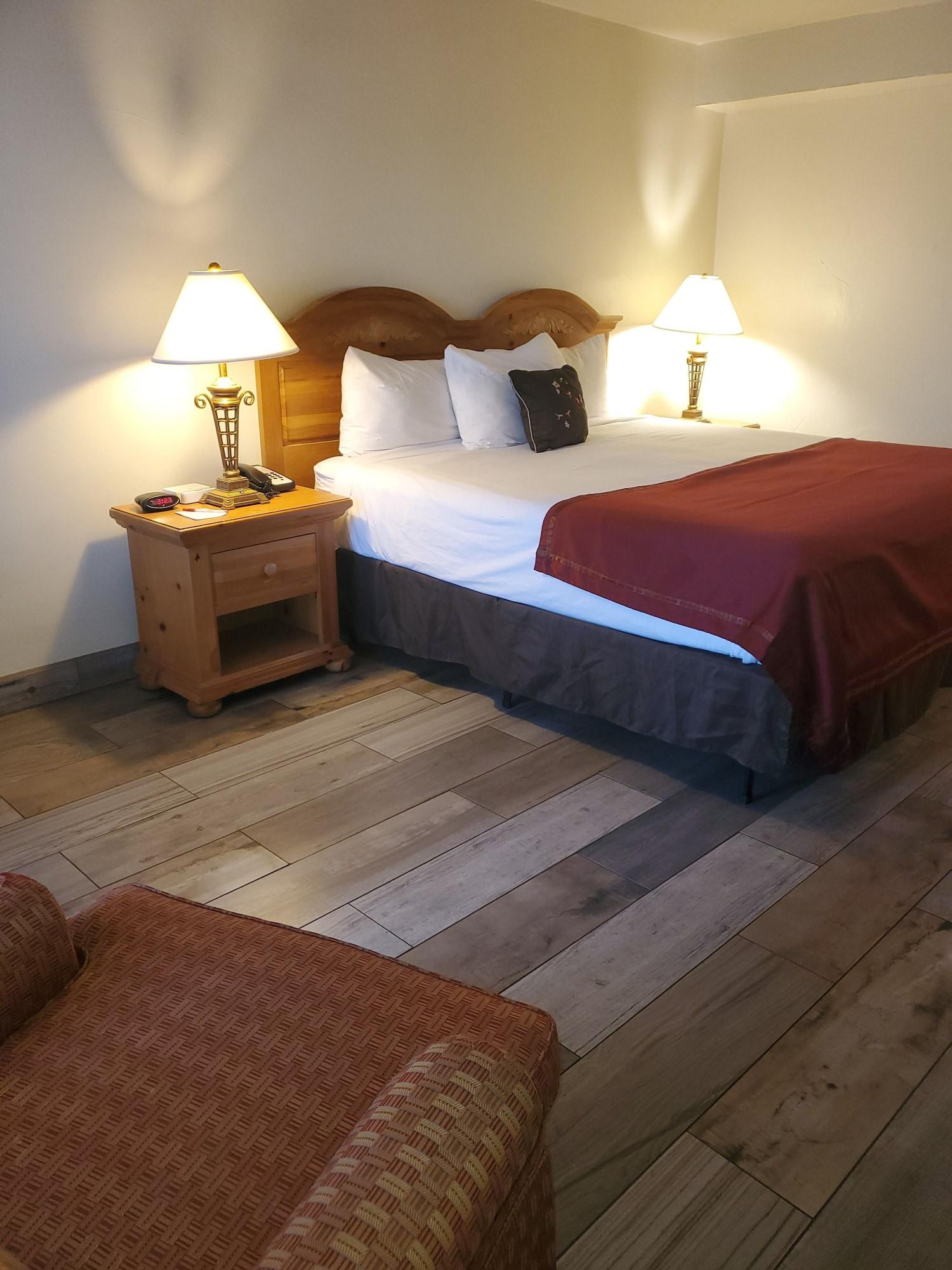 Ramada By Wyndham Cruces & Conference Center 3*