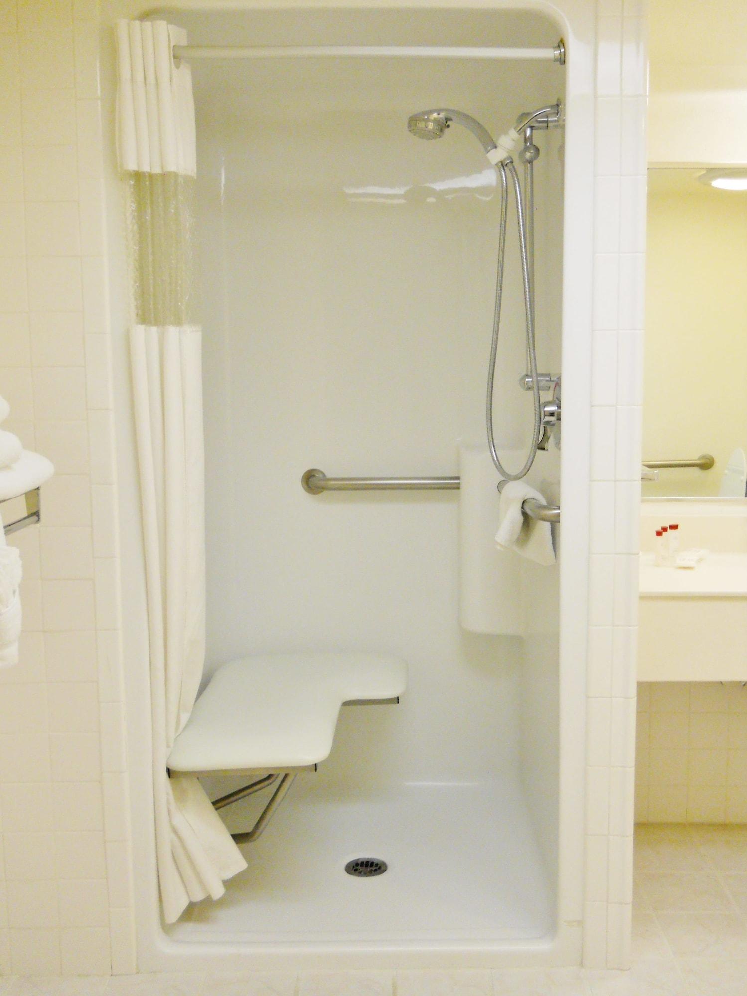 Ramada By Wyndham Cruces & Conference Center