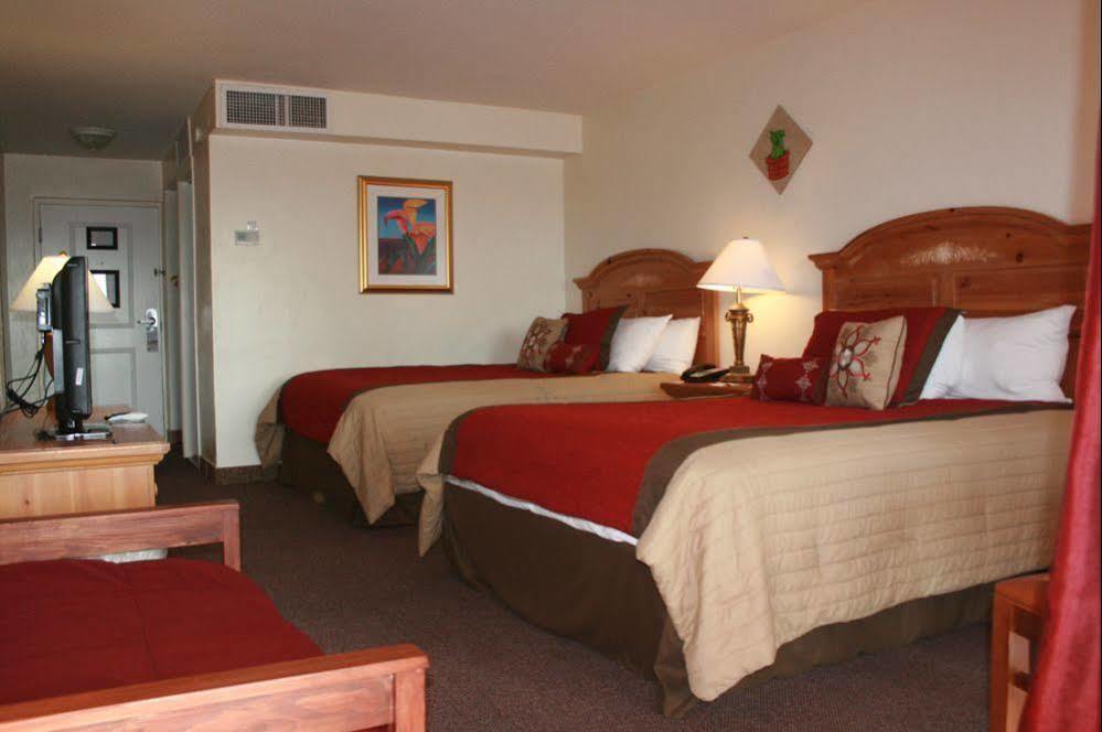 Ramada By Wyndham Cruces & Conference Center Hotel 3*